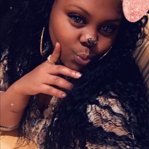 Meet your Posher, Jonisha